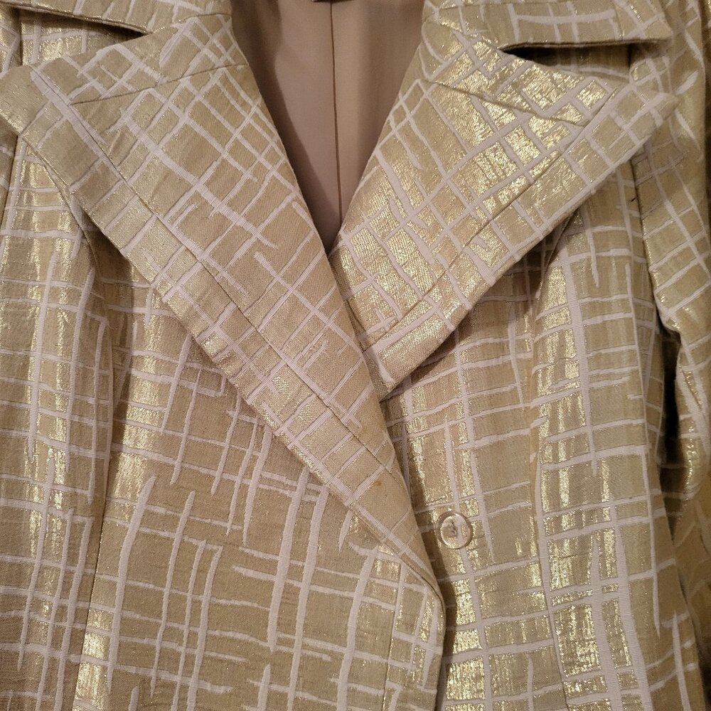 Stunning Ladies "Victor Costa" Gold Metallic Pea Coat (10)